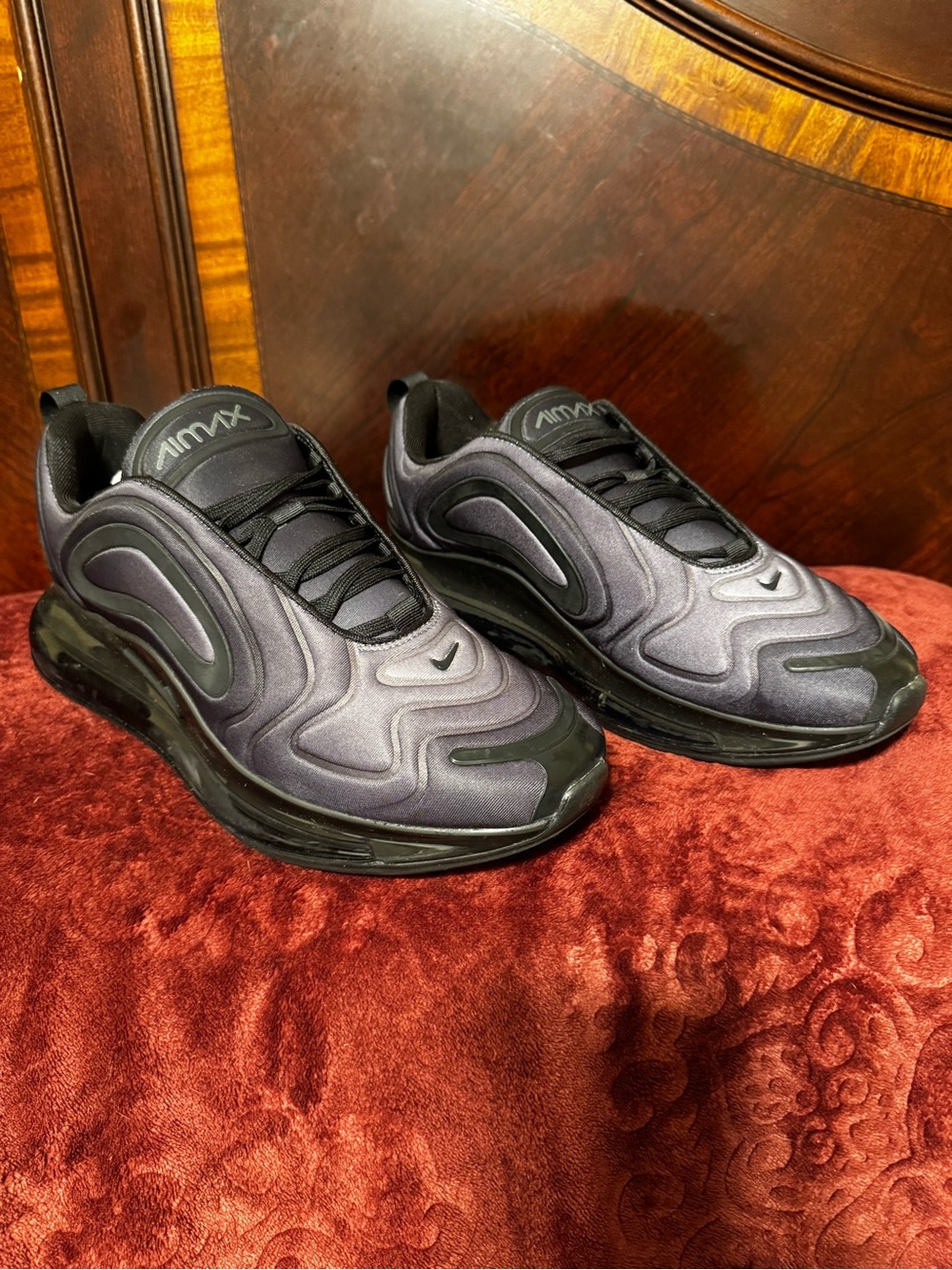 Nike Air Max 720 Men's Black/Gunmetal Athletic Sneakers
